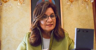 السفيرة نبيلة مكرم وزيرة الدولة للهجرة وشؤون المصريين بالخارج