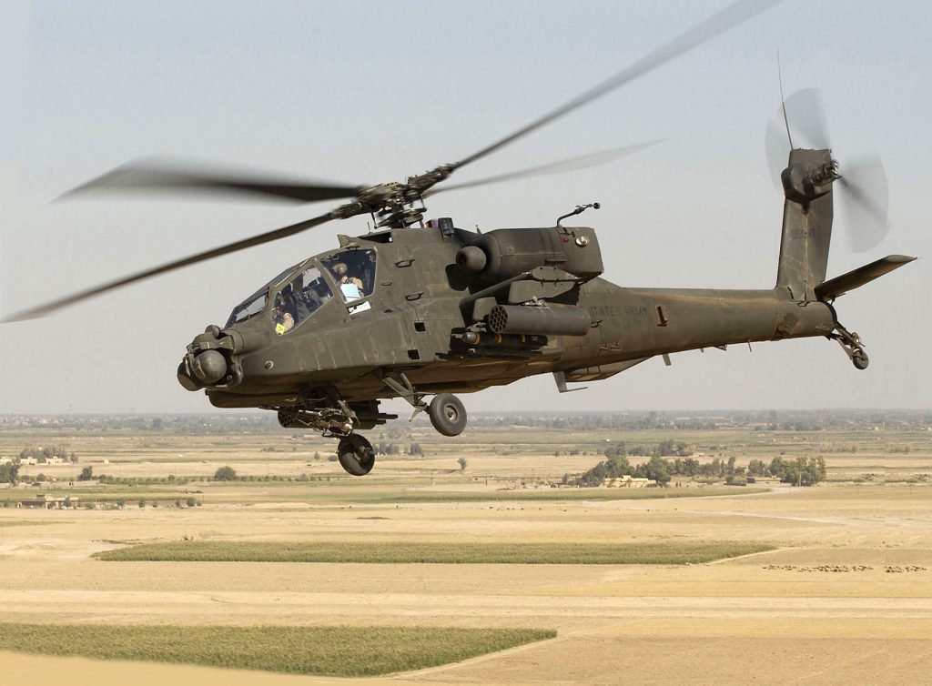 طائرات الأباتشي الهجومية طراز (AH-64E)