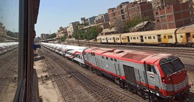 السكة الحديد تنقل أول دفعة عربات روسية جديدة لورش القاهرة استعدادا لتشغيلها