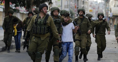الانتهاكات الاسرائيلية بحق إطفال فلسطين